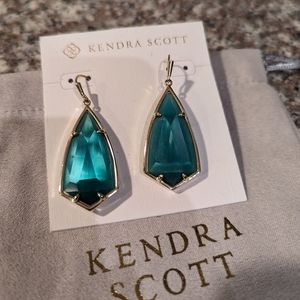 Kendra Scott Carla Earrings